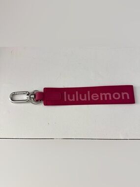 lululemon athletica Never Lost Keychain Blissful Pink/Calypso Pink